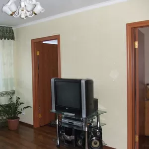 Продам 4-х комнатную квартиру,  3/5,  ул.Айманова, 48