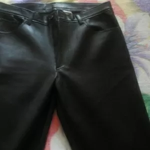 Продам мужские брюки из кожи чёрного цвета