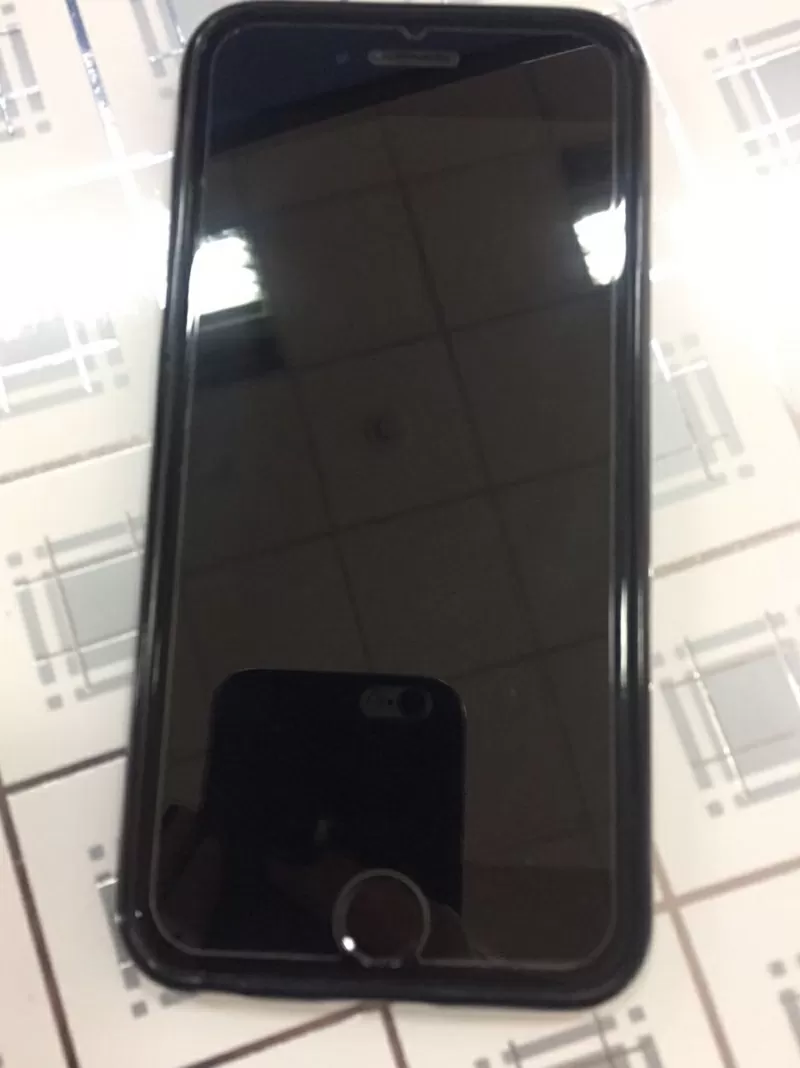 Продам телефон iPhone 6s (64gb) space gray.  6